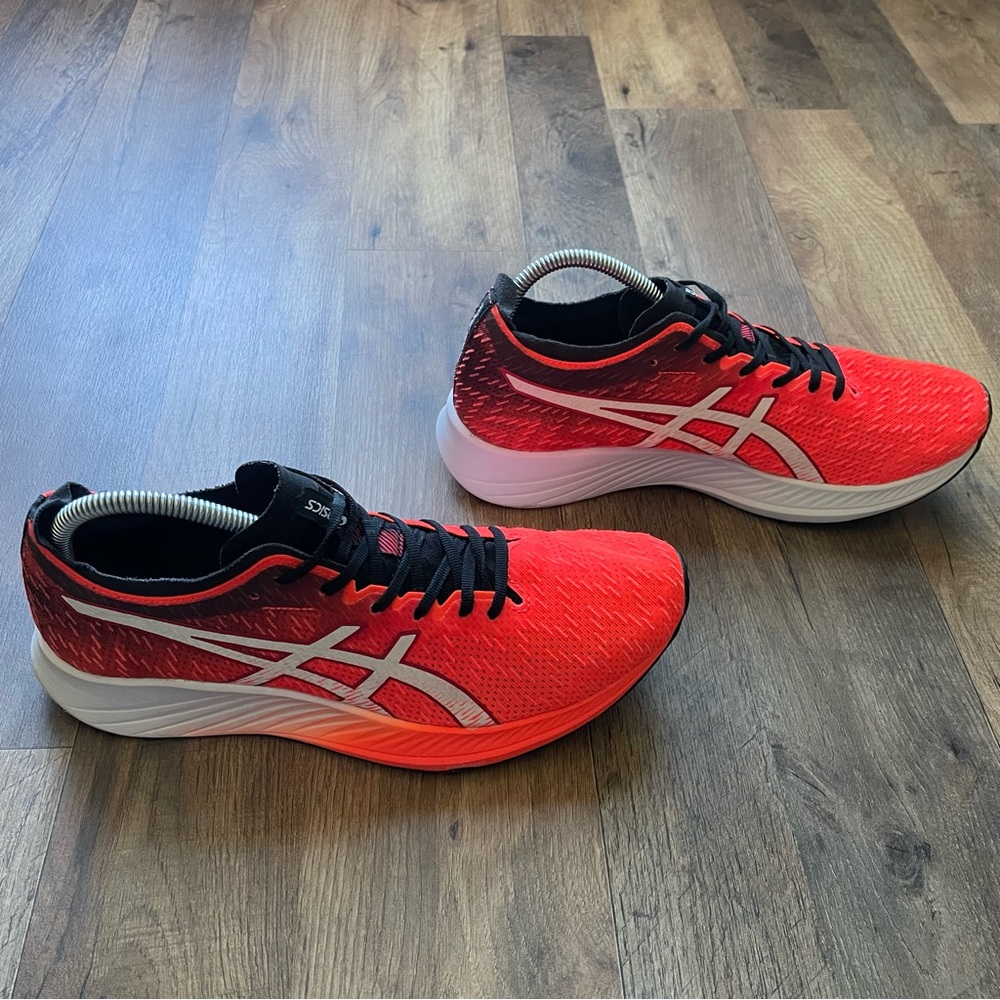 Asics Women’s Magic Speed Run Walk Gym Athletic Trainer, Red/White